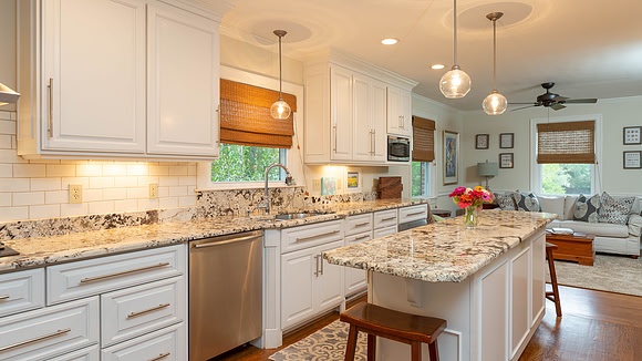 4500 Nandina Dr - For Sale in Lake Katherine